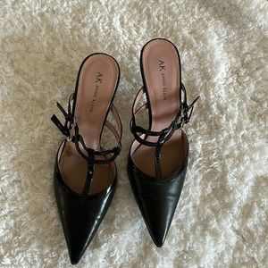 Anne Klein black kitten strap mules 7.5M